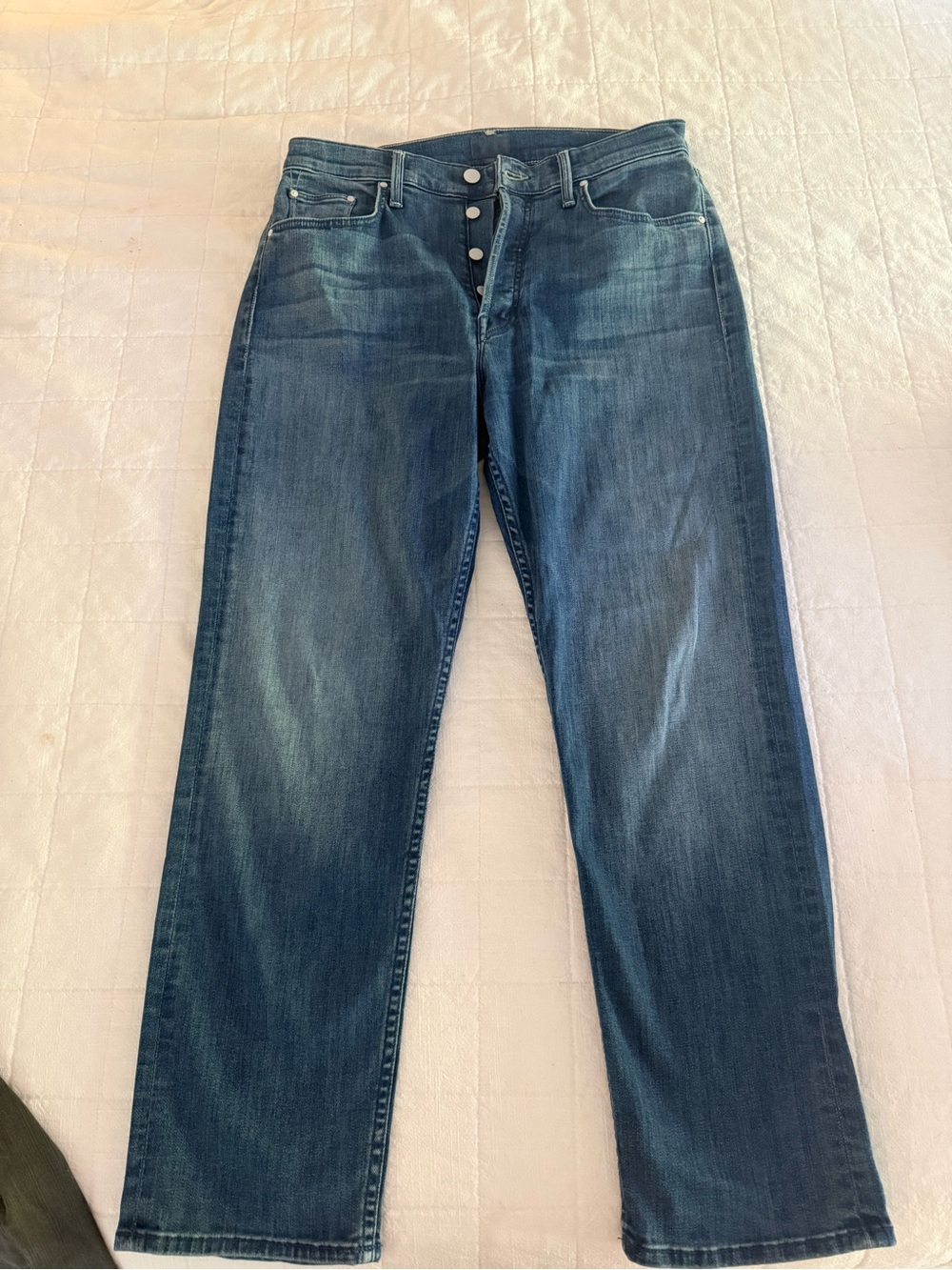 Women’s Straight  Leg Dark Blue Jeans